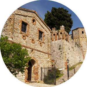 Castello di Azzurrina Montebello